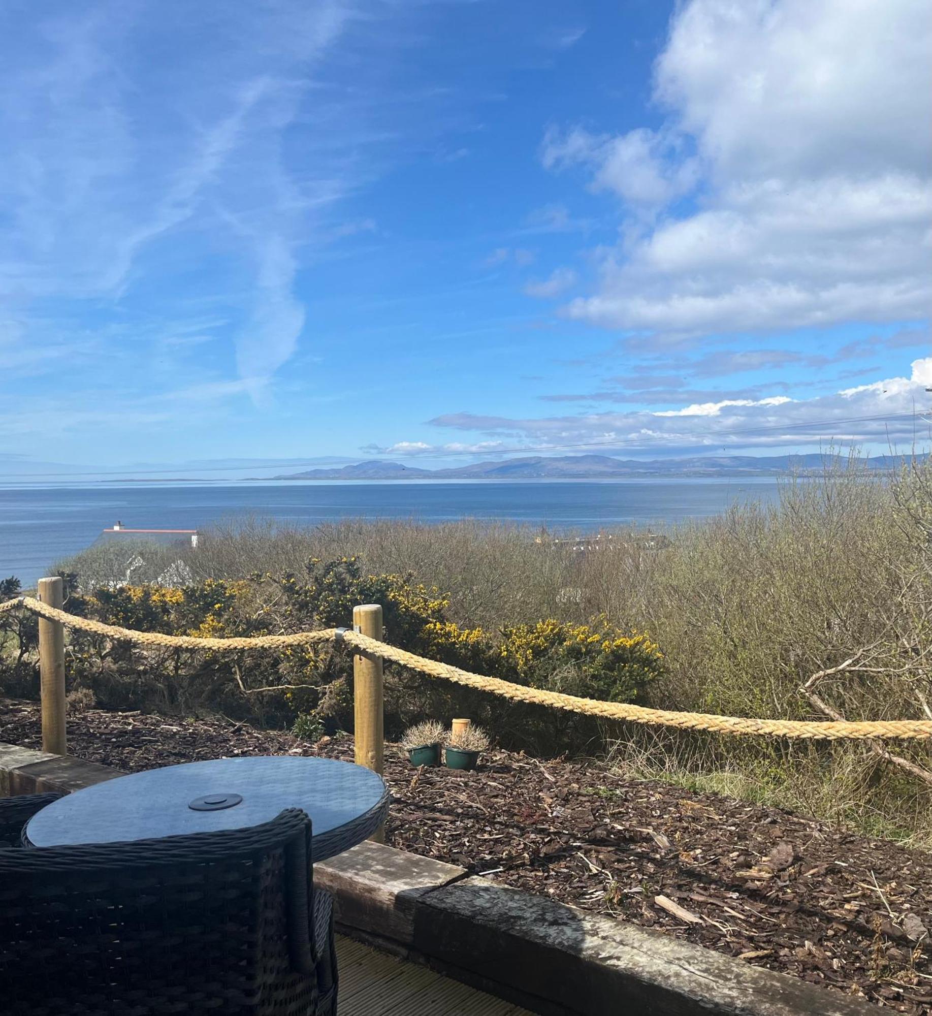 Holiday home The Bee Pods Rossnowlagh